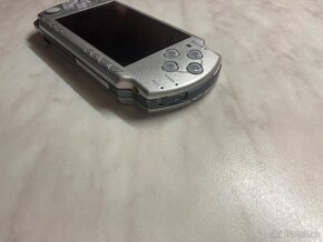 PSP portable 2004 - 2