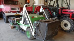 Traktorová profesionální sekačka trávy ETESIA H 124 D - 2