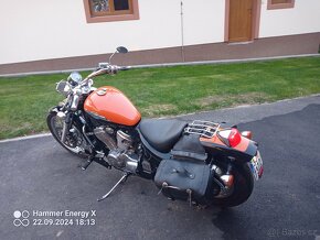 Honda shadow vt 600c - 2