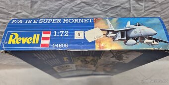 model letadla F/A-18 E Super Hornet, 1:72, (Revell 4605) - 2