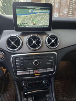 Mercedes-Benz GLA 220 4Matic - 2