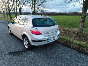 Opel Astra H - 2