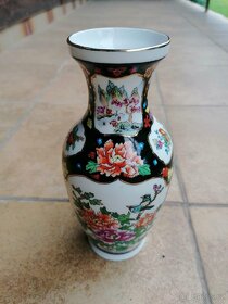 Porcelánová váza s japonským motivem - 2