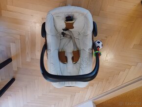 autosedačka maxi cosi pebble se základnou isofix - 2