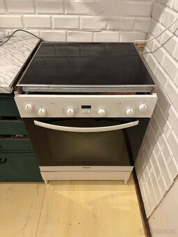 Trouba Miele H4115E + sklokeramická varná deska Miele KM 228 - 2