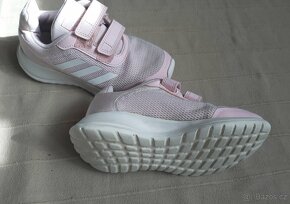 Sportovní obuv Adidas 30 - 2