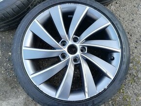 Letní/zimní sada org. Škoda PEGASUS 18" - 5x112 - 225/40/18 - 2