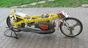 starý závodní motocykl na sprint dragster jawa čz koště DKW - 2