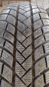 zimní pneu 215/65R17 Wredestein jako nové - 2