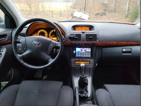 Toyota Avensis 1.8 VVTI Executive - 2