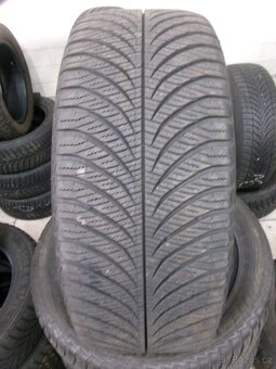 235/50 R18 GOODYEAR (2x6,5 a 2x5,5mm) č.15152 - 2