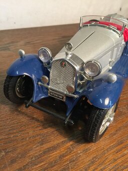 autíčko Burago 1/18 Alfa Romeo 1932 Spider 2300 - 2