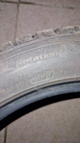 HANKOOK W330 ICEPT EVO3 245/45 R 18 100V

 - 2