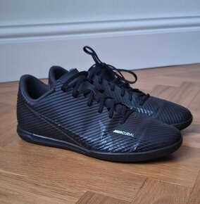 Nike Mercurial Vapor 15 Club IC sálovky - 2