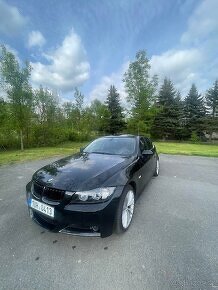 BMW E90 330XD - 2