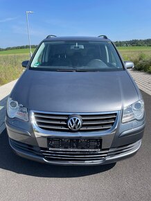 Volkswagen Touran 2.0 TDI, alu, 7 míst - 2