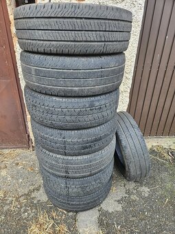 Prodám letní pneumatiky 215/65 r16c - 2