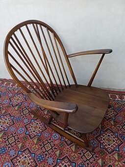 Houpací křeslo - ERCOL England - 2