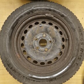 Plechové kola 195/65 r15 s poklicemi - 2