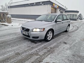 Prodám Volvo V50 Combi 2,0i-107kw R.v.:2007 nova Stk - 2