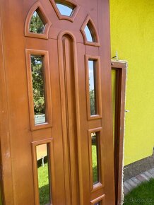Vchodové dřevěné dveře velké 227x170cm. Sestava 2 kusů - 2