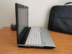 +Jako novy+ Fujitsu Siemnes Lifebook E752 procesor i5,SSD - 2