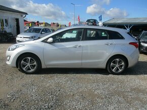 HYUNDAI i30 1,6i CVVT Trikolor odp. DPH, CZauto 2015 - 2