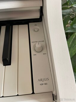 Digitalni piano Yamaha Arius YDP-163 + zidlicka - 2