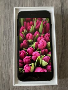 iPhone SE 2020 Black, 128 GB, 100% baterie - 2