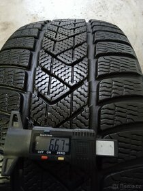 2ks zimni 225/45/18 pirelli RFT - 2