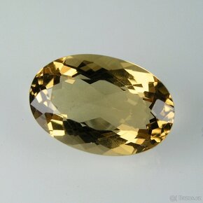 Křemen zbarvený-ovál , modif. bril. - 7,74 ct. - 2