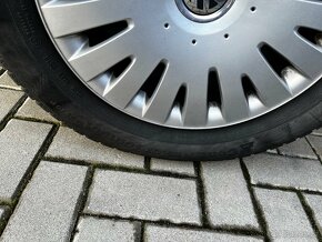 Zimní pneu na Superba 3 - 215/60 R 16 Continental - 2