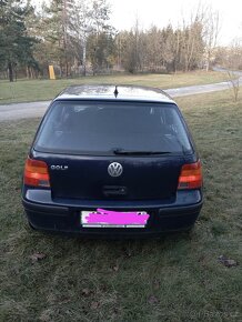 Prodam Volkswagen Golf 4 14 benzín R. V. 2002 - 2