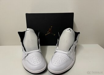 Nike Air Jordan 1 Mid White Black - 2