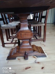 Starožitný dřevěný velký dlouhý masivní stůl a 12 židlí - 2