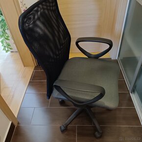 Prodám kancelářská židle - 2