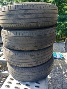 215/65/17 zimni pneu 215/65 R17 - 2