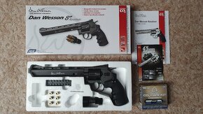 Revolver Dan Wesson 8" 4,5mm olověné broky - 2