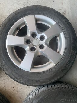 Alu kola 14” 5x100 a letní pneu 185/60/R14 Fábia - 2