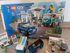 LEGO City 60257 Čerpací stanice - 2