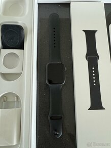 Apple Watch, series 4, 44 mm - 2