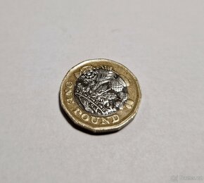 Queen Elizabeth ONE pound 2017- zberatelská mince - 2