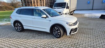 Volkswagen Tiguan Allspace 2.0TSi 140kW R-Line 4x4 - 2