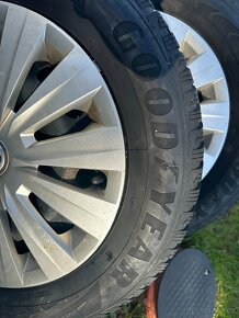 195/65/15 GOODYEAR SADA ZIMNÍCH PNEUMATIK OCTAVIA III - 2