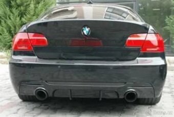 Difuzor zadního nárazníku BMW E92 E93 – Černý lesk - 2