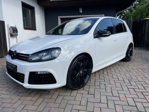 VOLKSWAGEN GOLF 6 R 199 kW / Manuál - 2