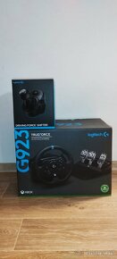 Řadící páka Logitech Driving Force Shifter. - 2