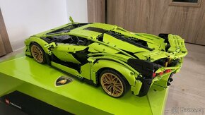 LEGO® Technic 42115 - Lamborghini Sian FKP 37 - 2