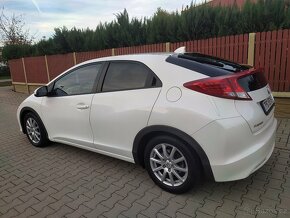 Honda Civic 2.2i-DTEC 110kW Sport - 2