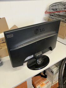 LG monitor 24 - 2